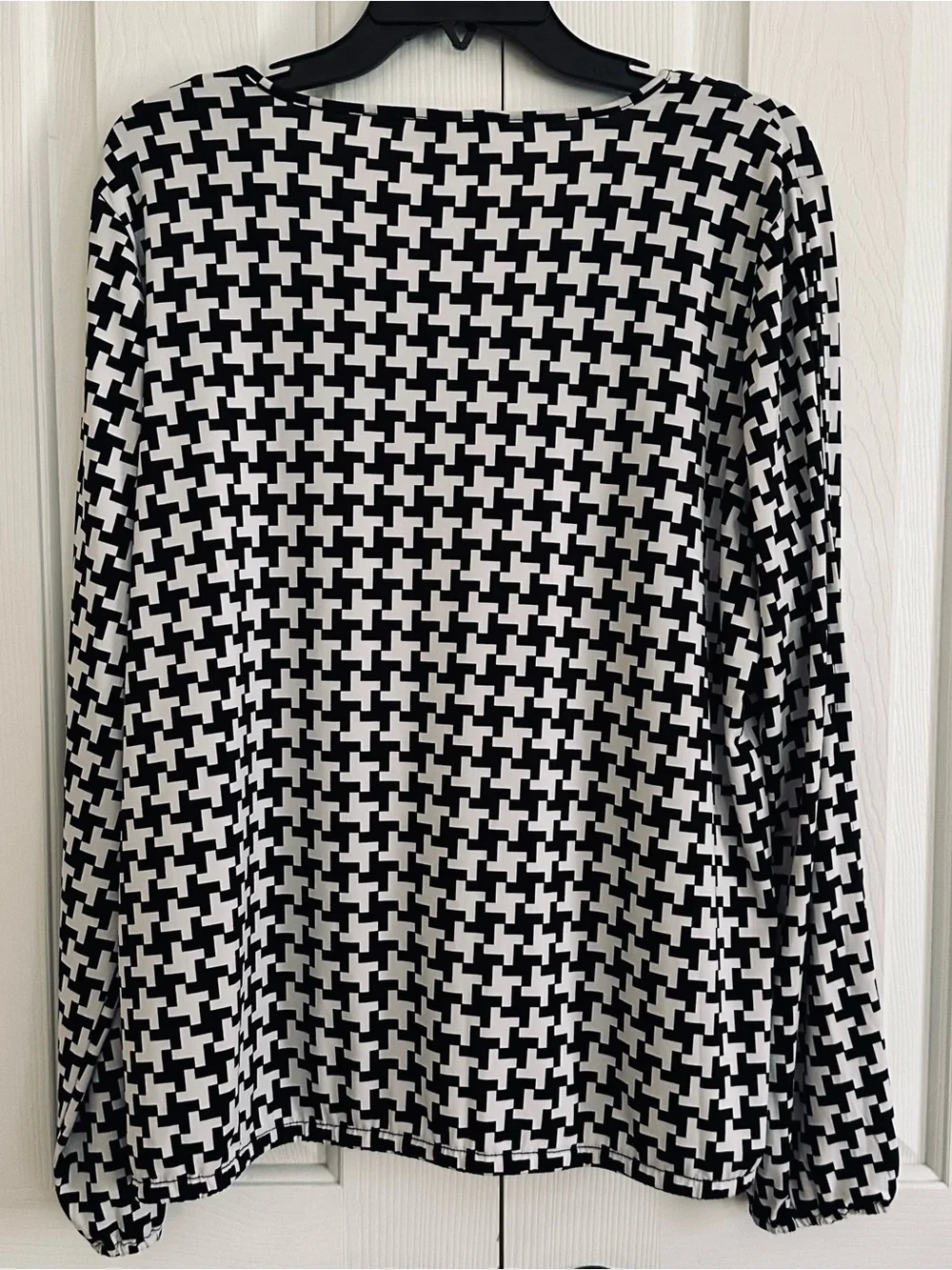 Michael Kors Top Blouse Black White Long Slit Sleeves Geometric Print Size XL
